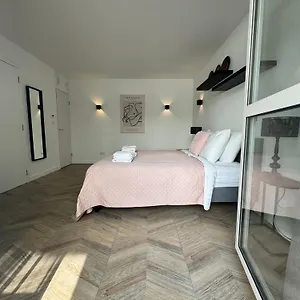 Homes By The C , Zandvoort Nederland