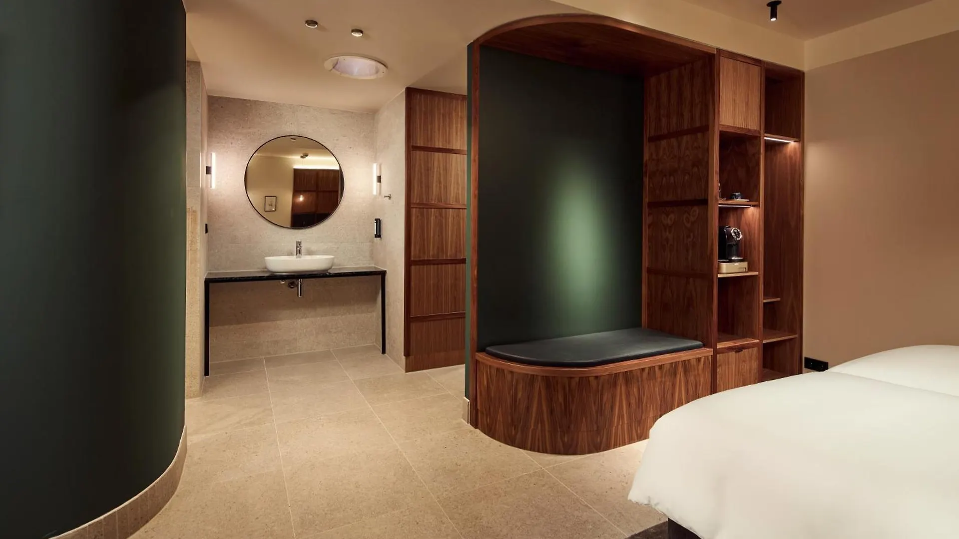 ****  Met Hotel Amsterdam Netherlands